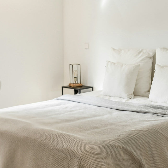 Choosing a Memory Foam Spring Mattress for Different Sleep Styles - Rest Relax