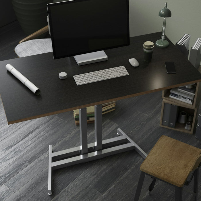 How Metal Desks Hold Up Against Damp UK Spring Conditions - Rest Relax