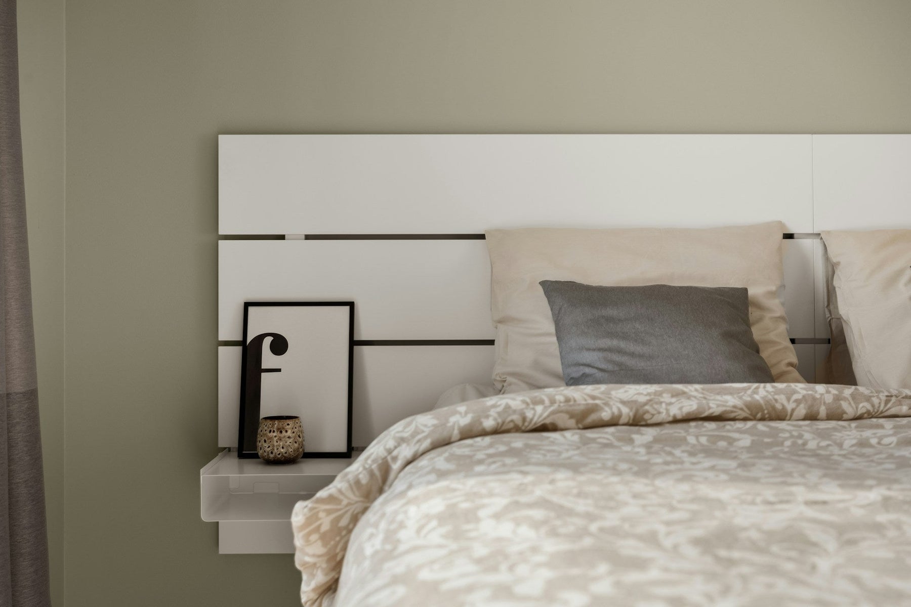 Preventing Paint Chips on White Wooden Bed Frames - Rest Relax