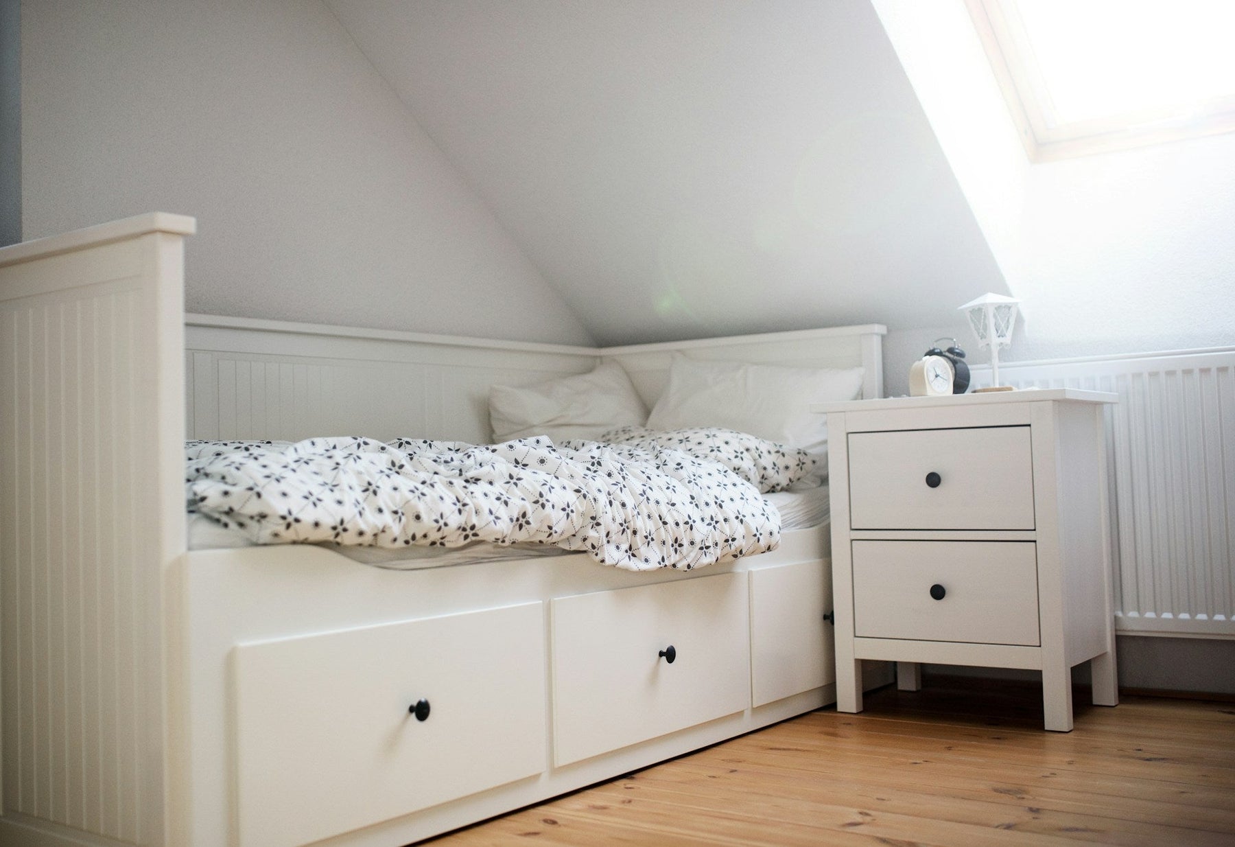 Solving Storage Space Problems in Kids' Single Beds - Rest Relax