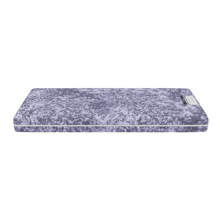 Essential Eco Comfort Waterproof Sprung Mattress – corner detail of the waterproof cover and zip